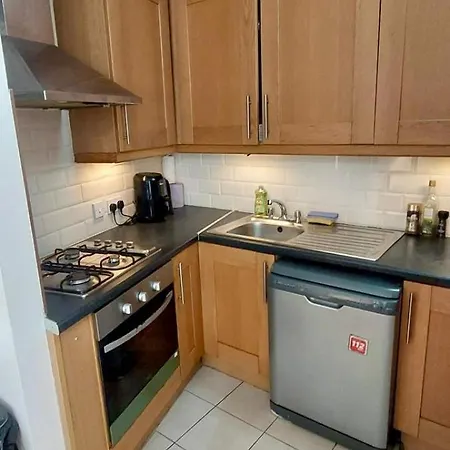1bd Readers Retreat In Clontarf 10mins To Sea Lejlighed *