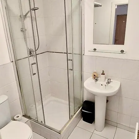 1bd Readers Retreat In Clontarf 10mins To Sea Apartamento